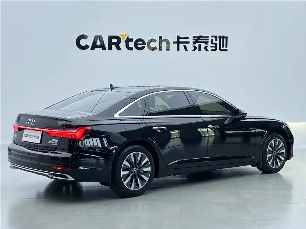 Audi A6L — фото 2