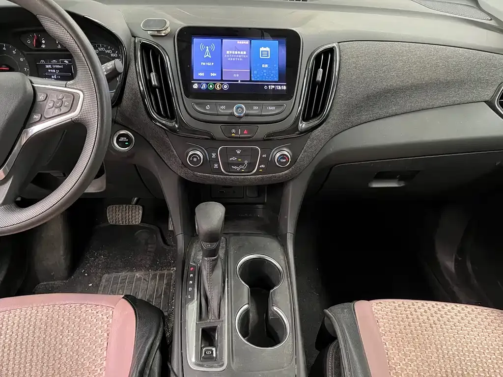 Chevrolet Equinox 2021 из CN, фото 10