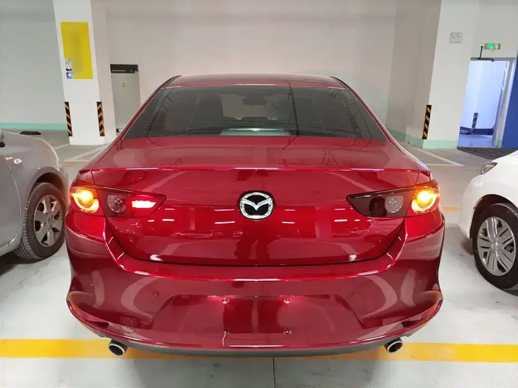 Mazda 3 Axela 2021 из CN, фото 2