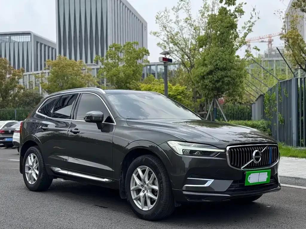 Volvo XC60 2021 из CN, фото 2
