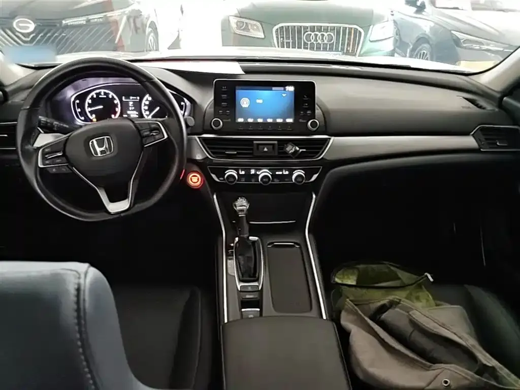 Honda Inspire — фото 10