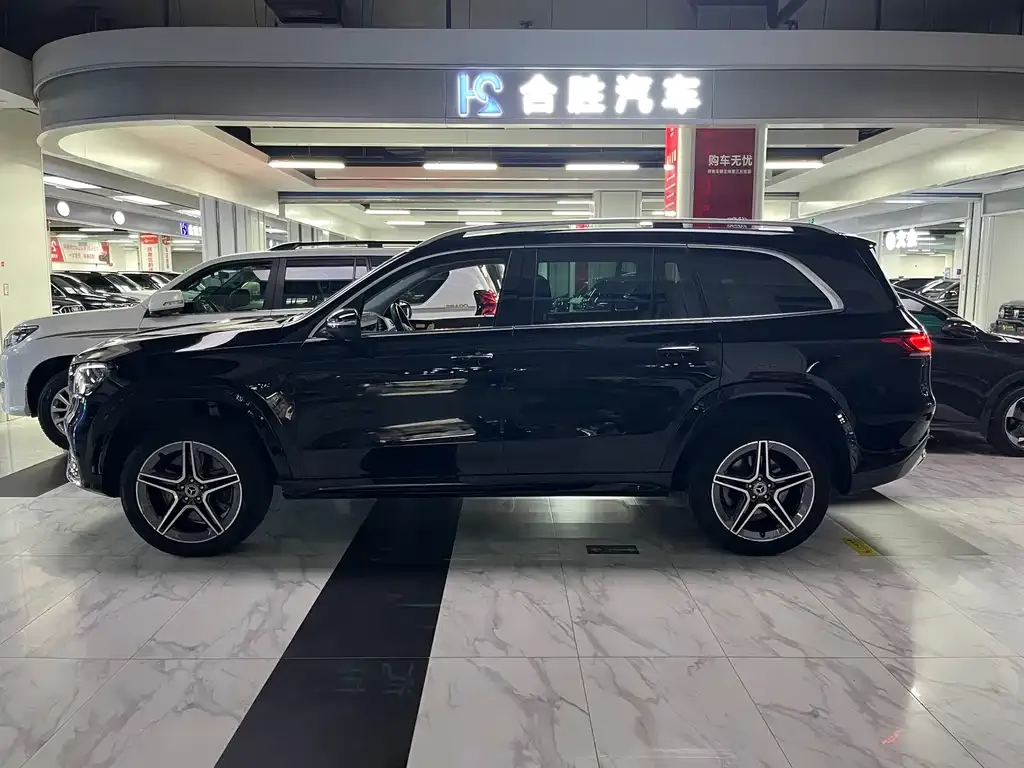 Mercedes-Benz GLS — фото 8