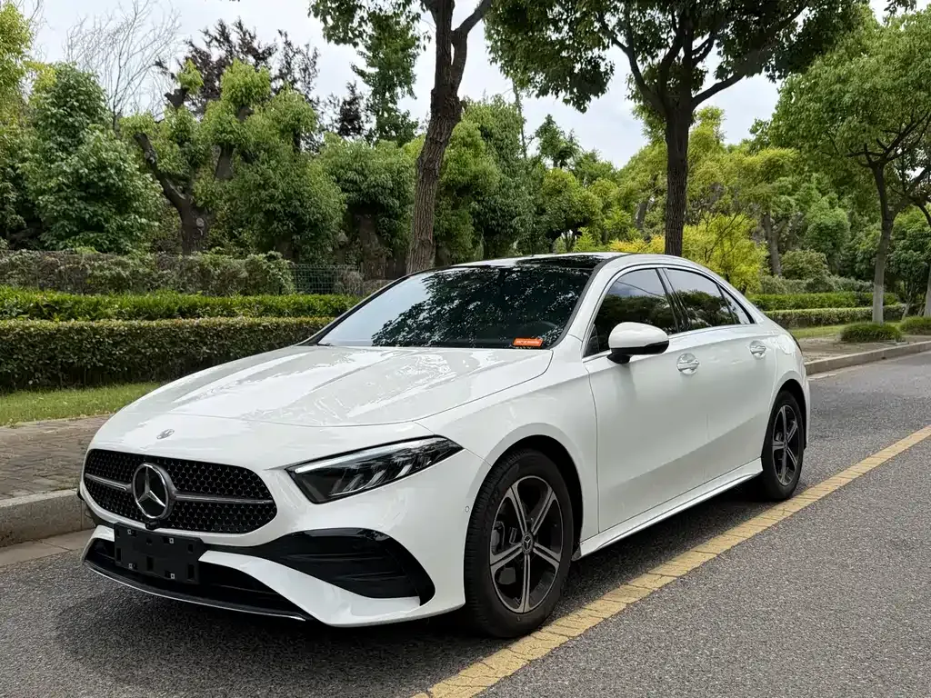 Mercedes-Benz A-Class 2024 из CN, фото 1