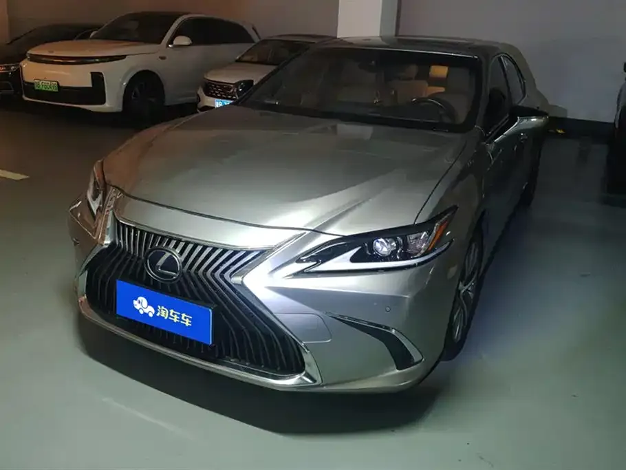 Lexus ES 2021 из CN, фото 1