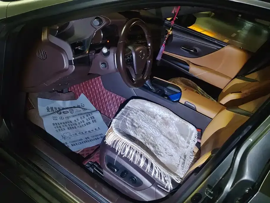 Lexus ES 2021 из CN, фото 7