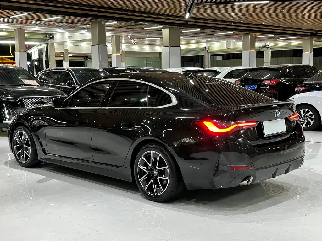BMW 4 Series 2023 из CN, фото 3