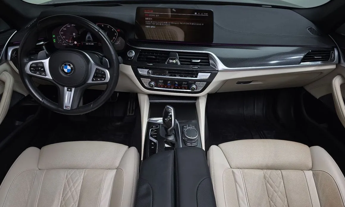 BMW 5-Series 2021 из KR, фото 10