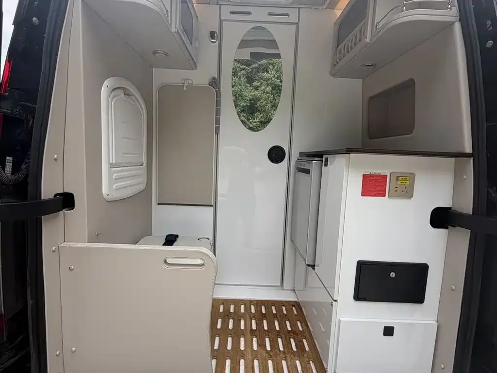 Ford Transit T8 2024 из CN, фото 5