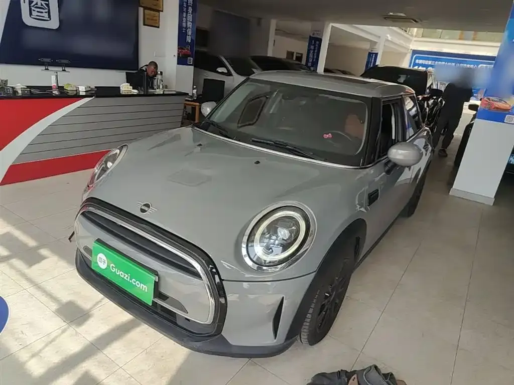 MINI Cooper (3-door) — фото 1