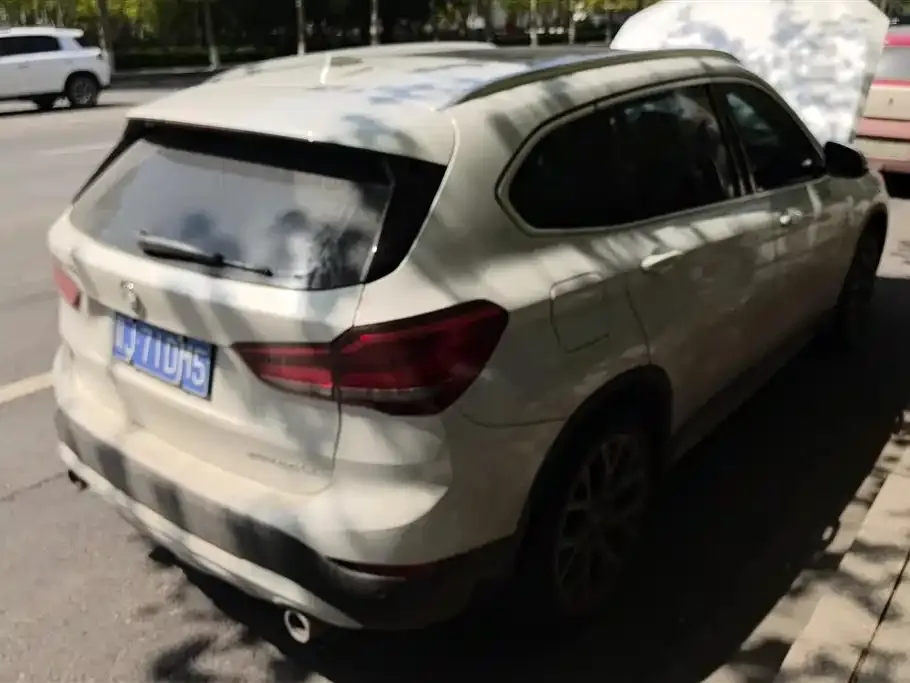 BMW X1 — фото 2