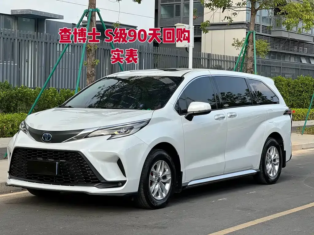 Toyota Granvia — фото 8