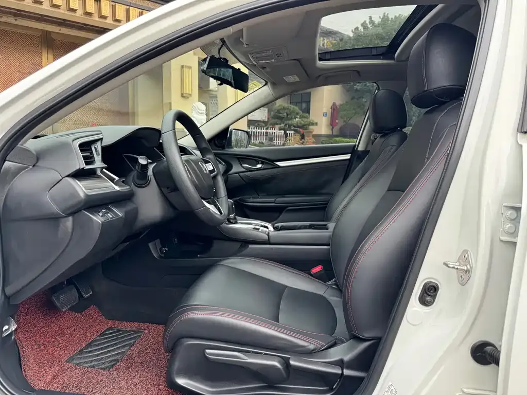 Honda Civic — фото 7