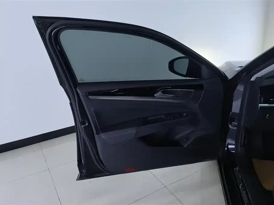 Volkswagen Passat — фото 2