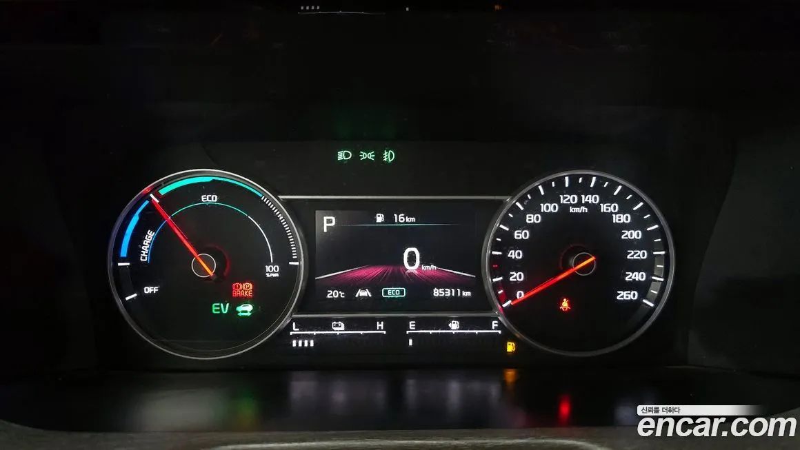 Kia Sorento — фото 6