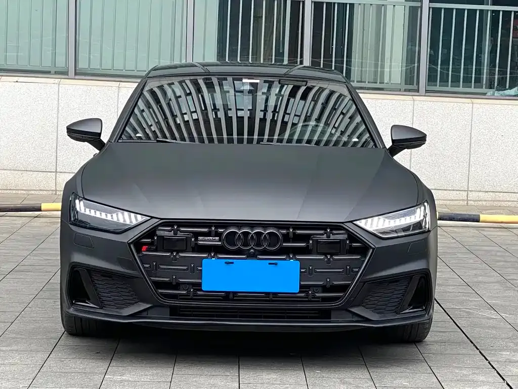Audi A7L — фото 9