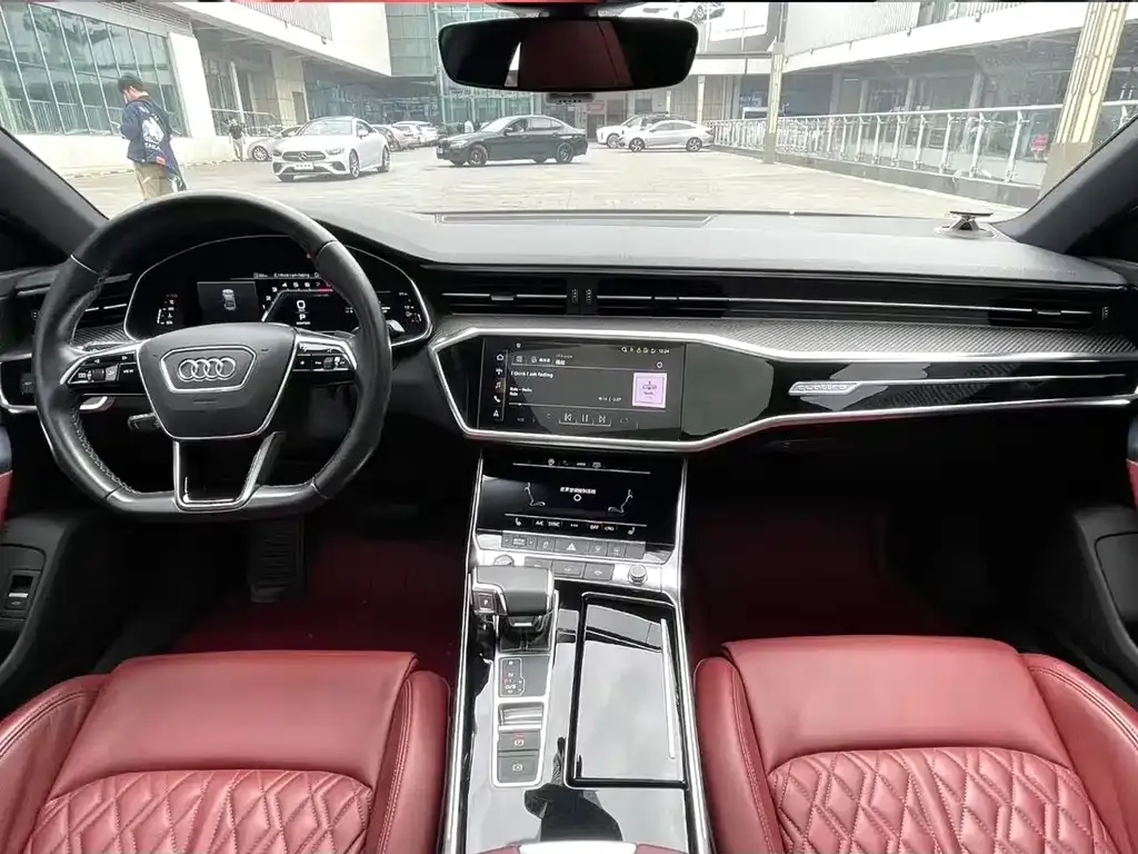 Audi A7L — фото 8