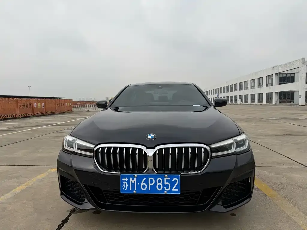 BMW 5 Series — фото 2