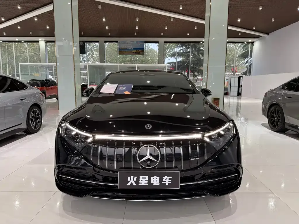 Mercedes-Benz EQS