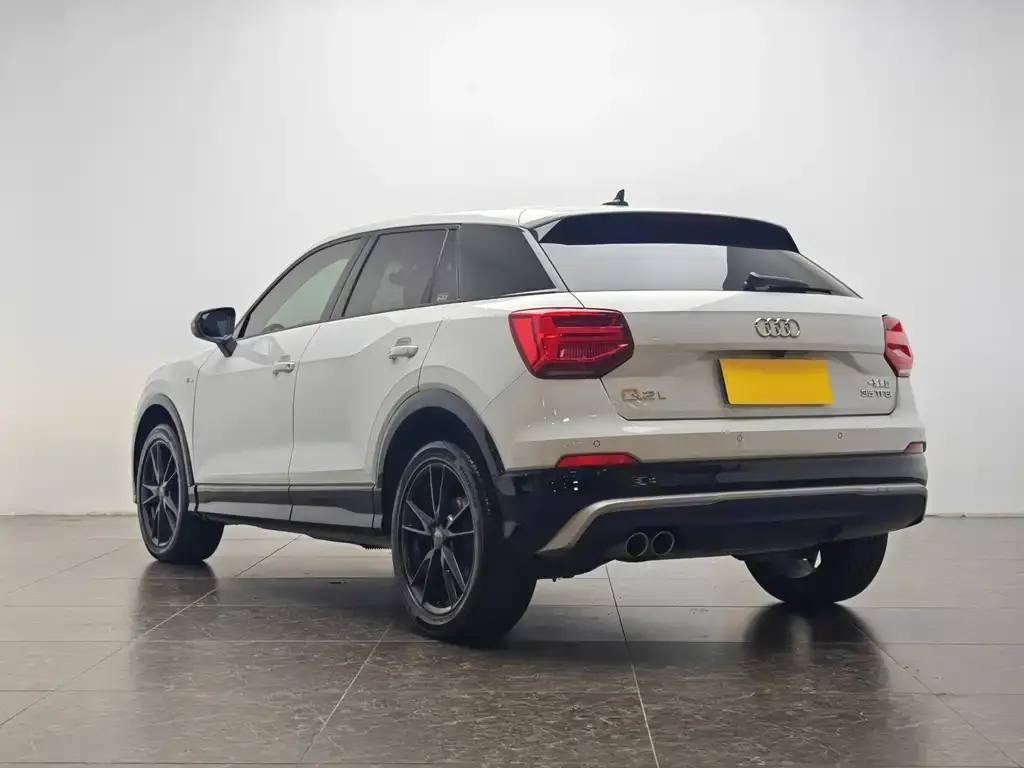 Audi Q2L 2021 из CN, фото 8