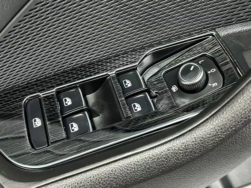Skoda Octavia — фото 7