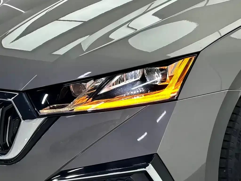 Skoda Octavia — фото 10
