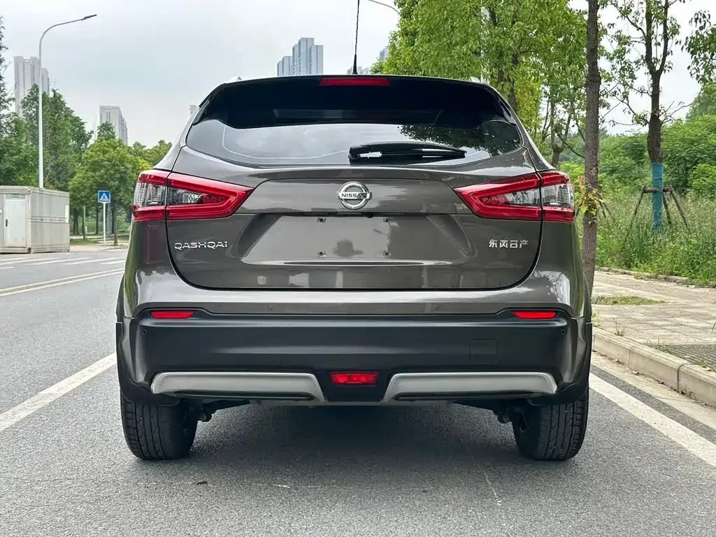 Nissan Qashqai — фото 2