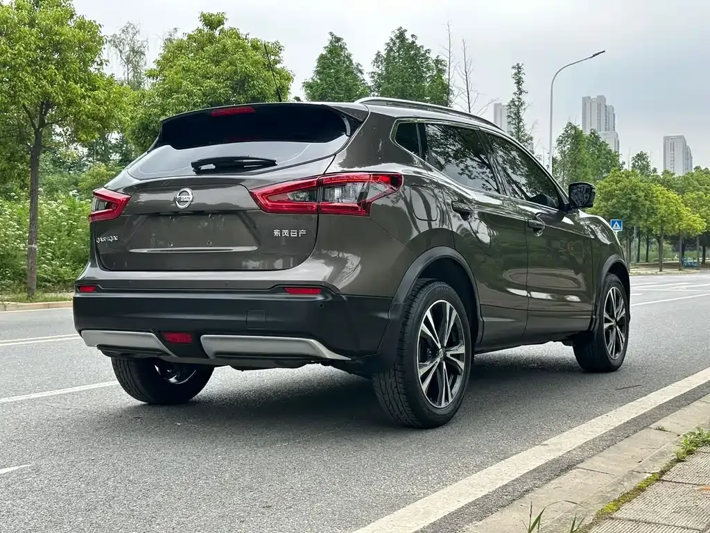 Nissan Qashqai — фото 3