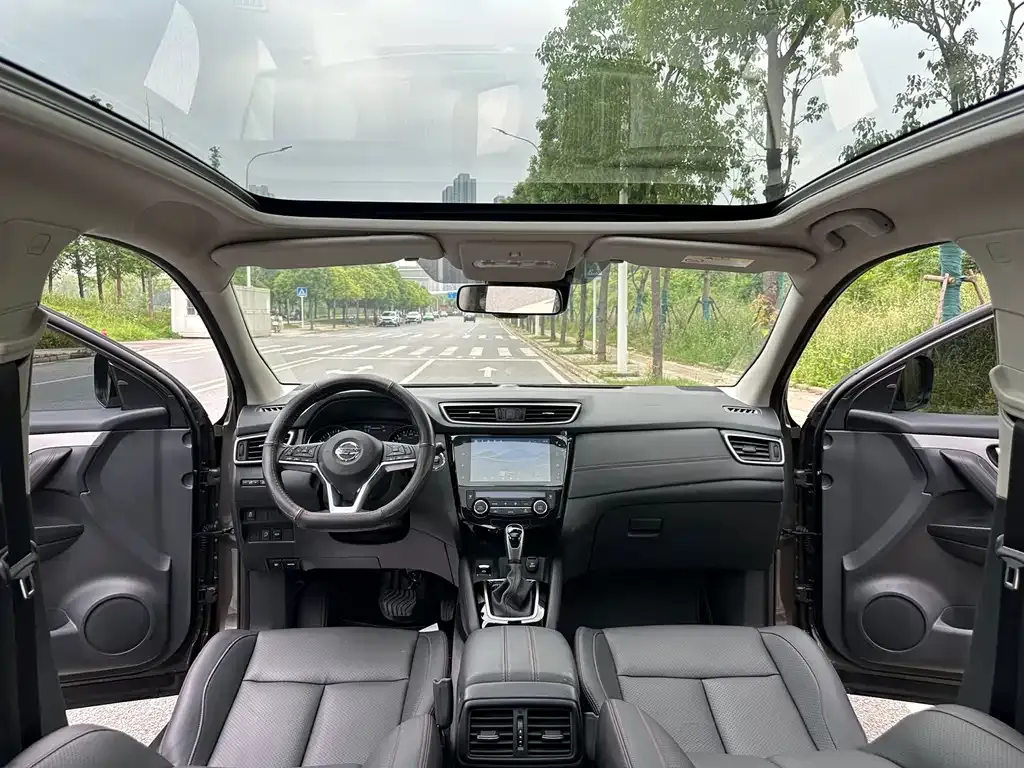 Nissan Qashqai — фото 10