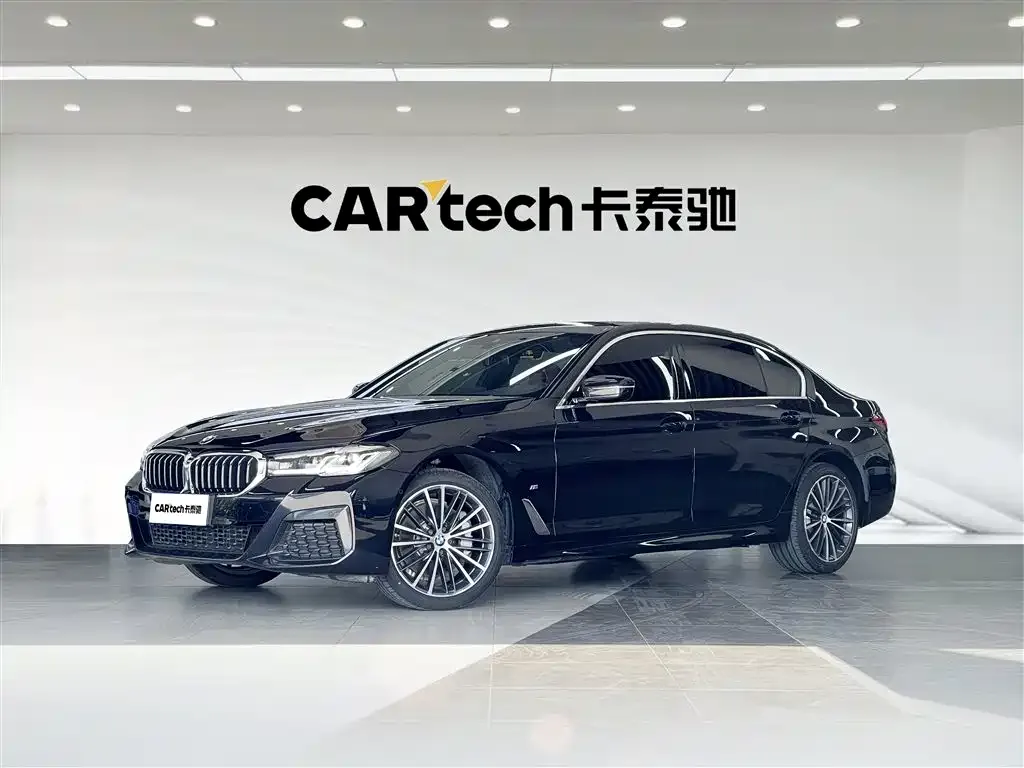 BMW 5 Series — фото 1