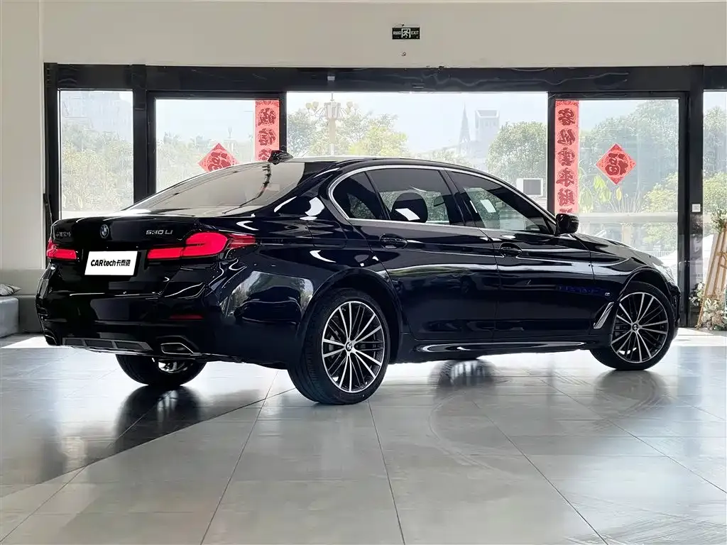 BMW 5 Series — фото 2