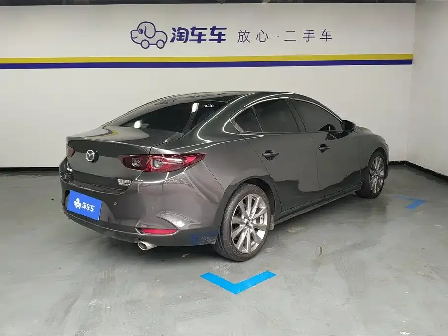 Mazda 3 Axela 2022 из CN, фото 3