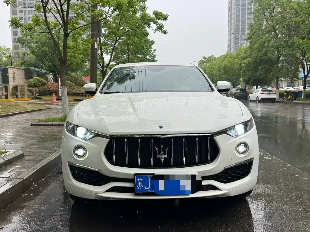 Maserati Levante 2023 из CN, фото 8