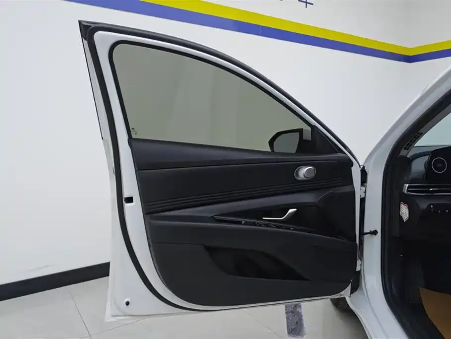 Hyundai Elantra 2024 из CN, фото 7