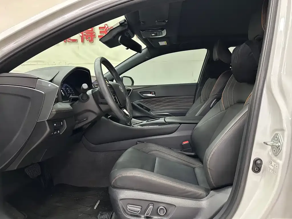 Toyota Avalon 2024 из CN, фото 7