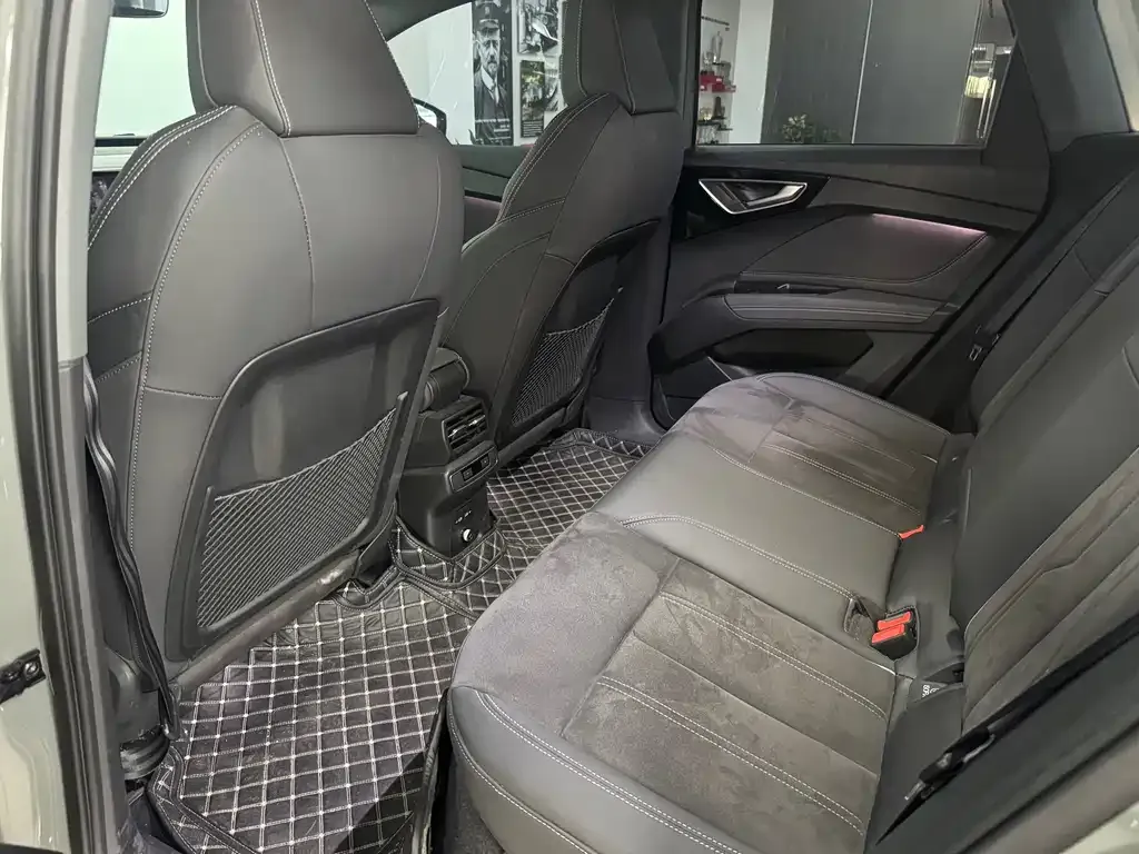 Audi Q4 e-tron 2023 из CN, фото 10