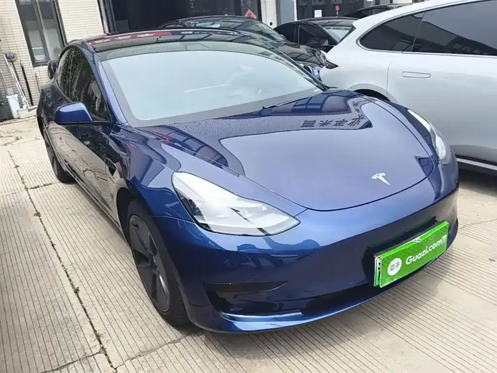 Tesla Model 3 — фото 10