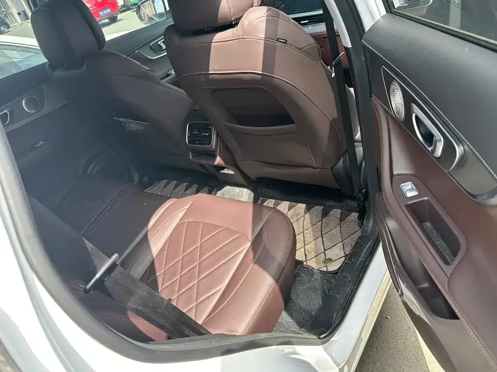 Chery Tiggo 8 PRO — фото 2