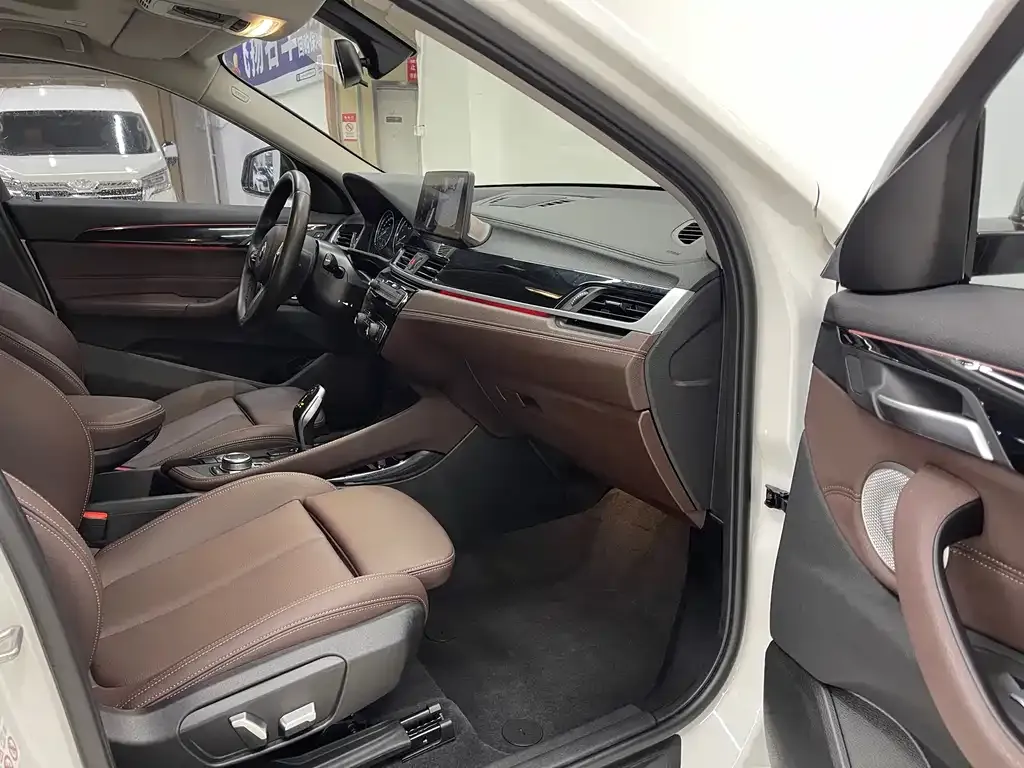 BMW X2 — фото 8