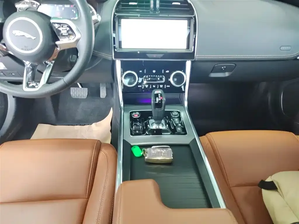 Jaguar XEL 2021 из CN, фото 2