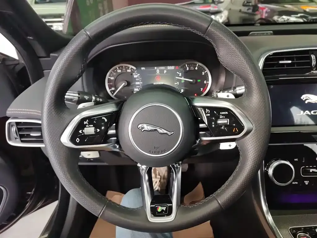 Jaguar XEL 2021 из CN, фото 7