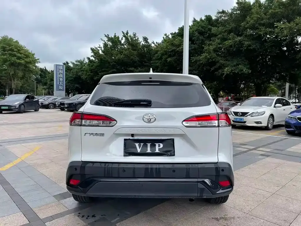 Toyota Frontlander 2023 из CN, фото 2