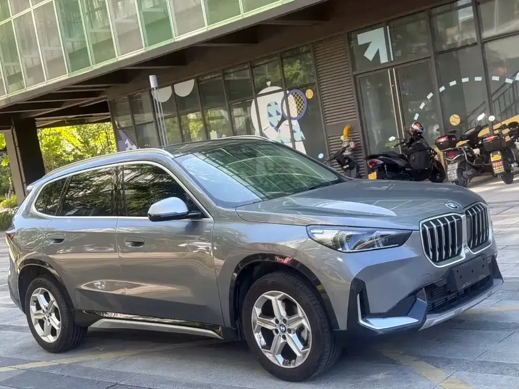 BMW X1 — фото 10