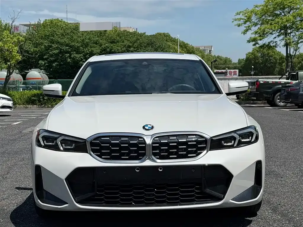 BMW 3 Series 2024 из CN, фото 5