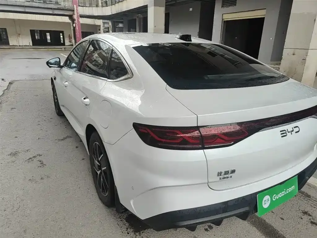 BYD Qin L — фото 8