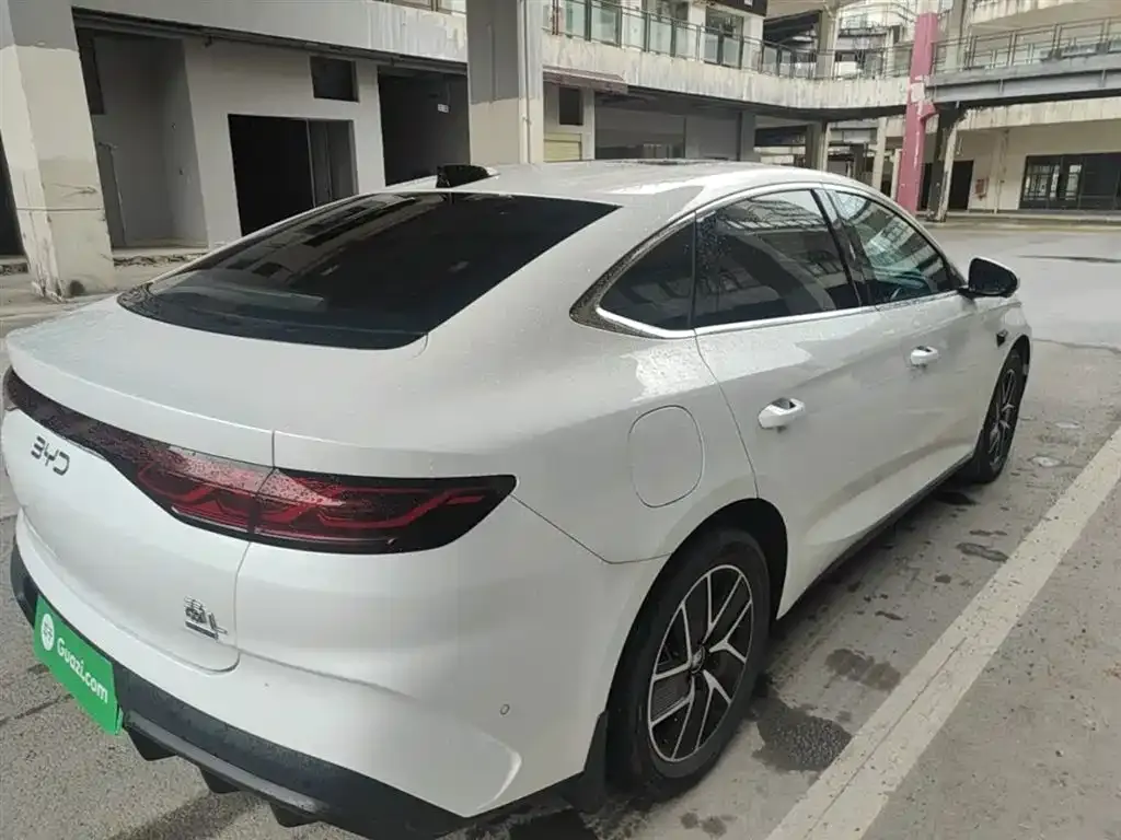 BYD Qin L — фото 3