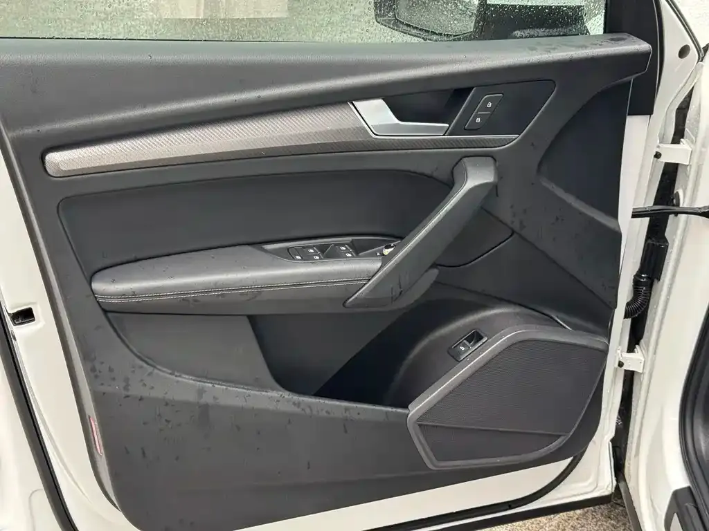Audi Q5L 2021 из CN, фото 2