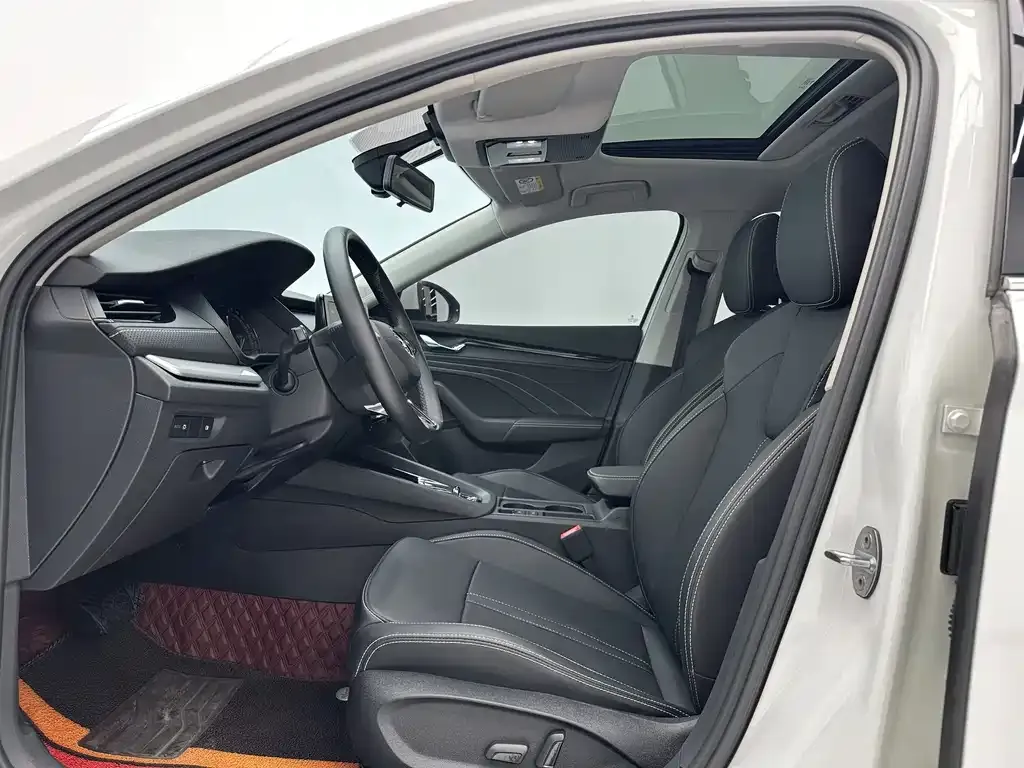 Skoda Octavia — фото 9