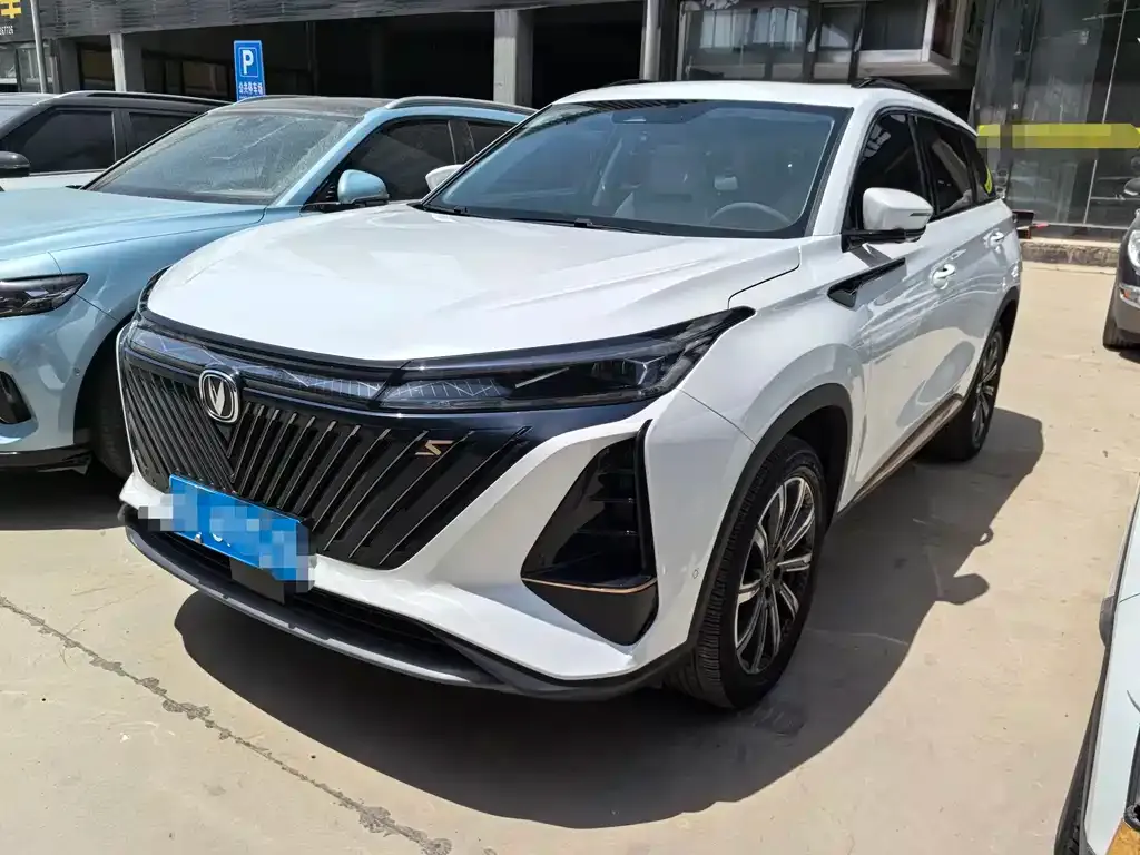 Changan CS75PLUS — фото 1