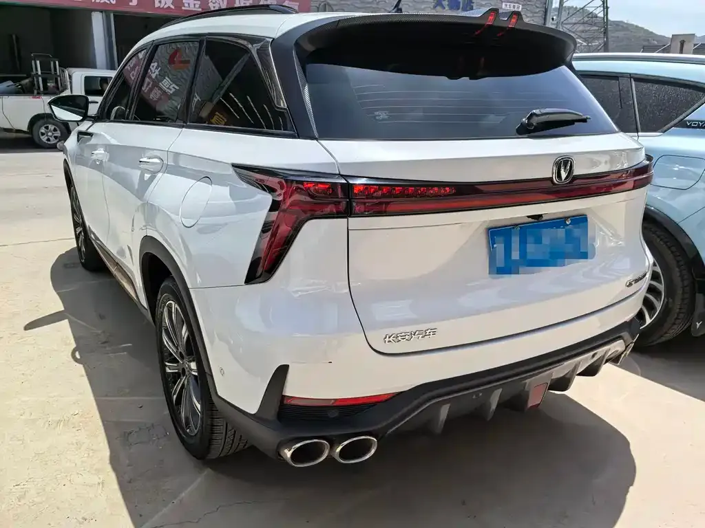 Changan CS75PLUS — фото 3