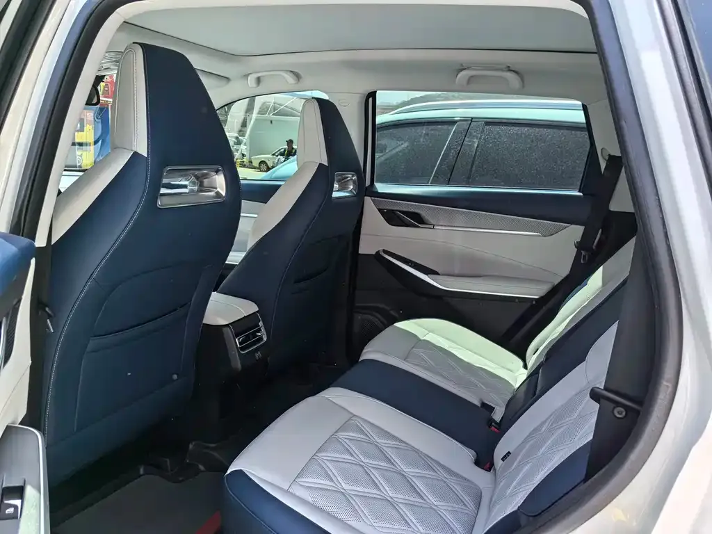 Changan CS75PLUS — фото 10